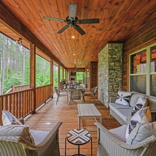 Lots of seating choices available on the covered patio.