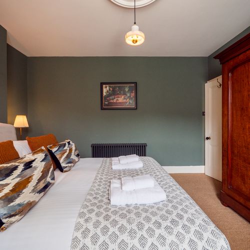 3e5d414c 7622 4ace ac32 244452162d63 homerunner