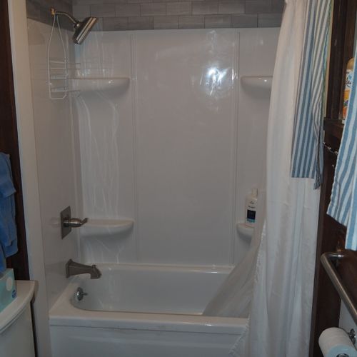 Bathroom:  the cottage has a full bathroom, which includes a combination tub and shower.