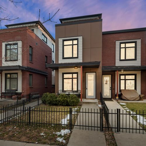 Feel at home instantly in this comfortable, well-designed city retreat