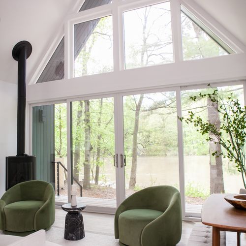 Living room with views of the Esopus