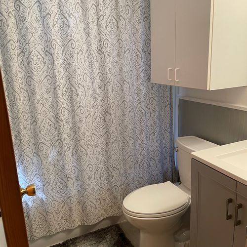 Bathroom:  the cottage has a full bathroom with a combination tub and shower.