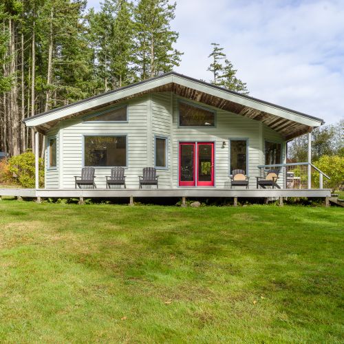 A large yard for games and playing with your pet!