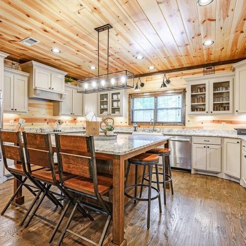 The double oven and large fridge are perfect for hosting.