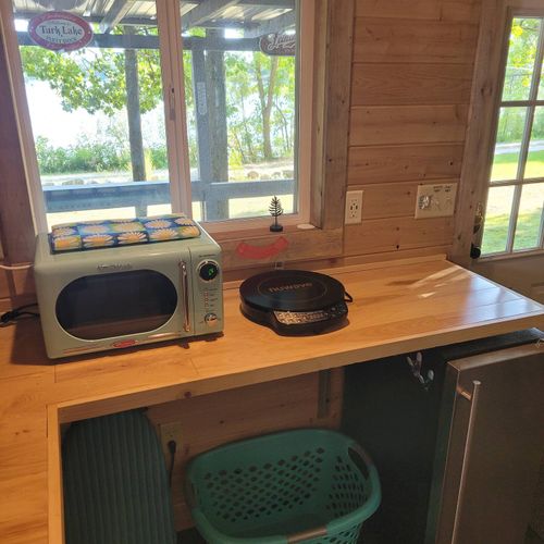 Living area:  kitchenette with microwave and stovetop