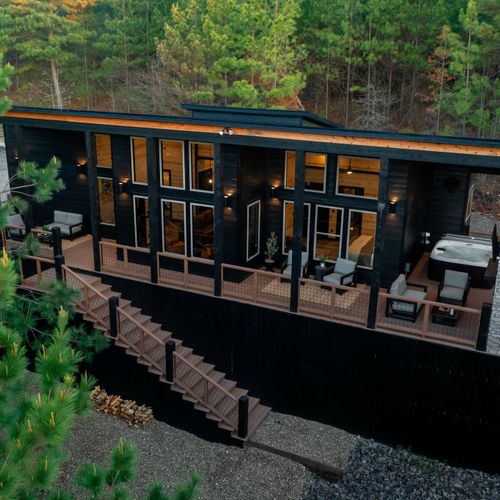 High Rise Haven - Sleeps 6!