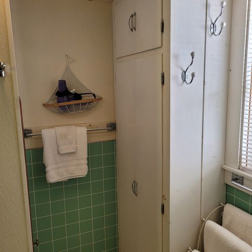 BATHROOM:  The home has a full bathroom with a walk-in shower.  (Note that it only has 1 bathroom!)
