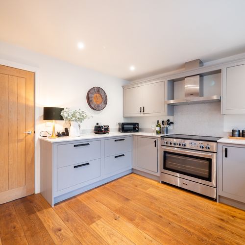 4737ad93 7638 4f76 acb7 ccc468a9348f homerunner