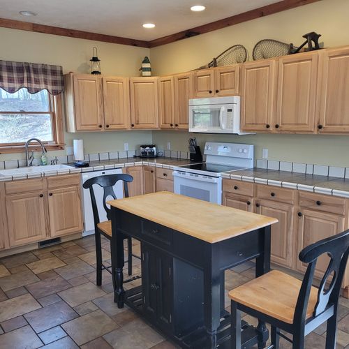 Kitchen:  the home has a large and beautiful kitchen with all appliances including a dishwasher.