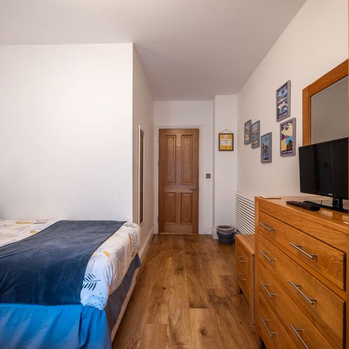 487267ef f34c 4491 88f3 c345cac8566c homerunner