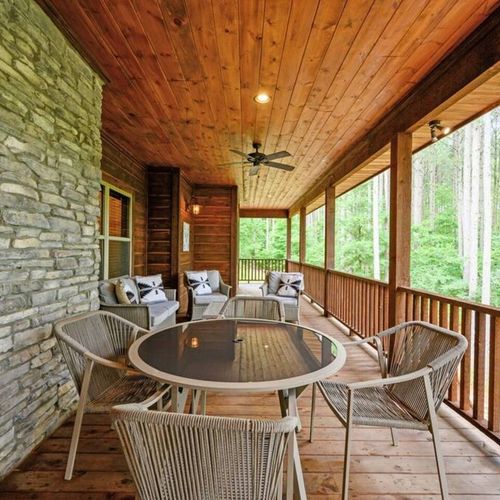 A 4-seater table waits for you!