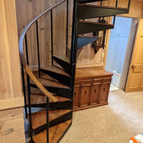 Stairs:  the home has a spiral staircase up to the second floor. (note that children should be cautious on the spiral staircase. )