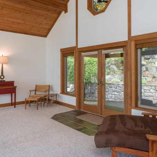 Large loft area for reading and yoga.