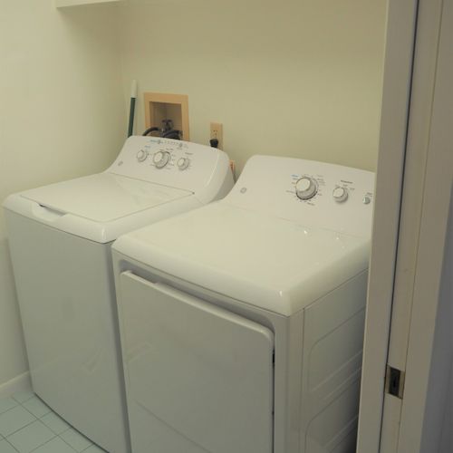 Laundry room:  there is a very convenient private laundry room connected to the master bedroom (i. E. You enter the laundry room through the master bedroom).
