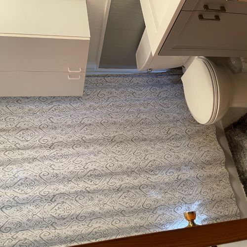 Bathroom:  the cottage has a full bathroom with a combination tub and shower.