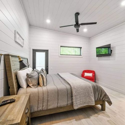 The second King Suite also features a private outdoor access.