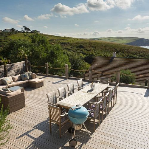 Incredible sea view outdoor dining/decking area.