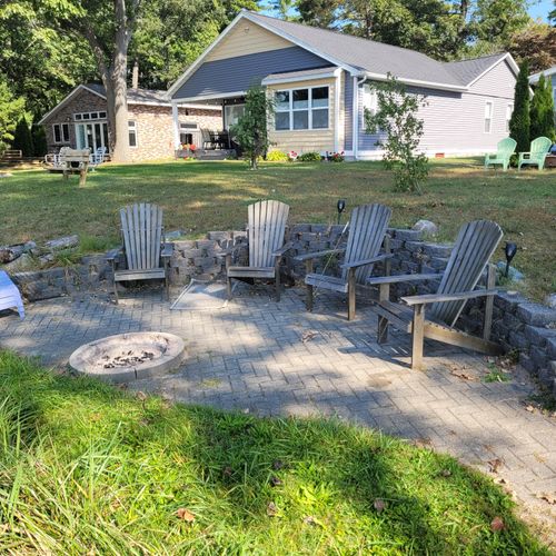 Exterior:  the fun and family-friendly lakeside bonfire ring