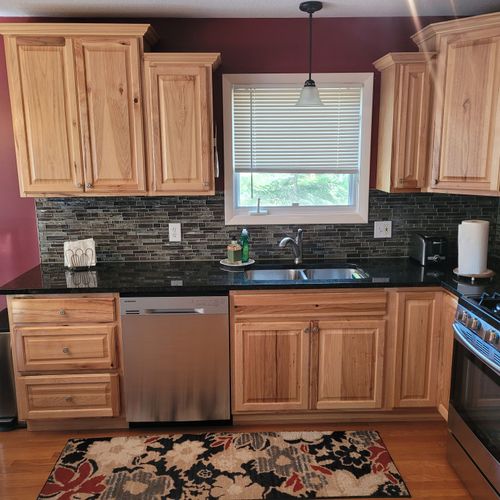 KITCHEN:  The home has a very modern kitchen with all appliances including a dishwasher.