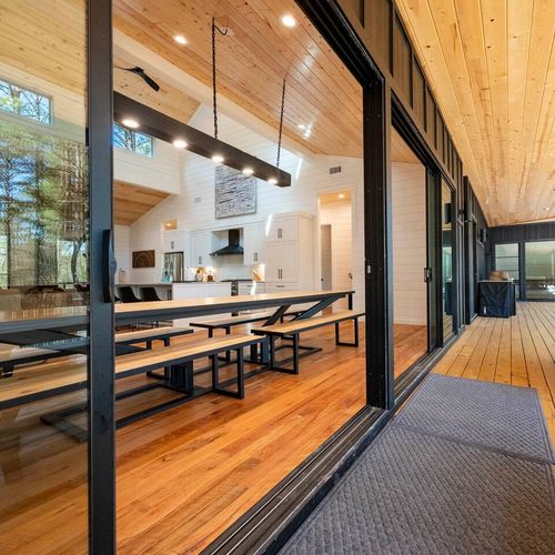 The sliding doors from the dining area to the patio!