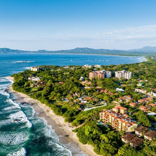 Langosta is well known for it sgood waves and its great surf.