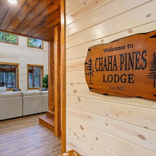 Chaha Pines Lodge is the perfect spot for larger groups!