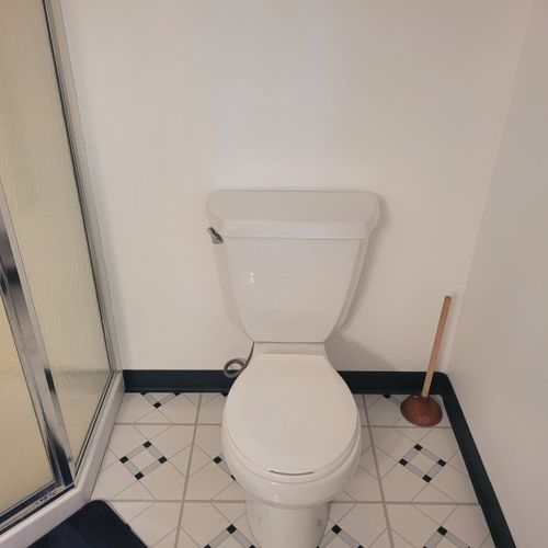 Bathroom:  full bathroom with a walk-in shower