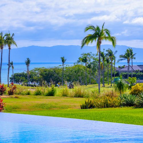 Infinity Edge Offers Panoramic Views of the Ocean, Mountains, and Golf Course