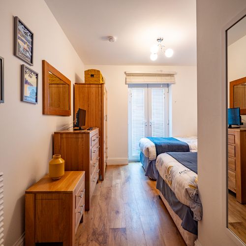 577a07d4 0f3b 4d03 835a 6a9a1e07246d homerunner