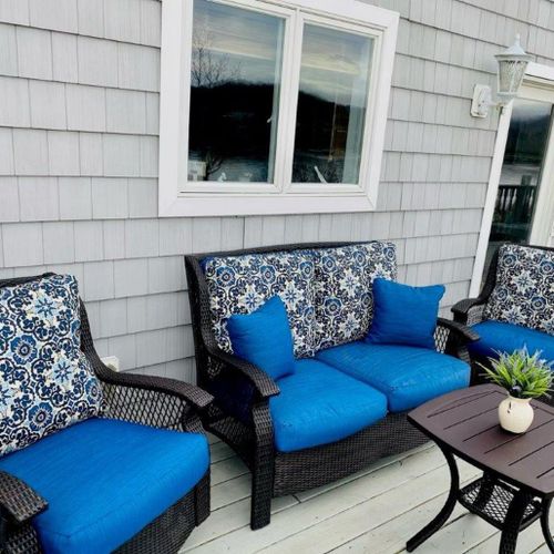 Exterior:  the wonderful outdoor deck furniture at the property!