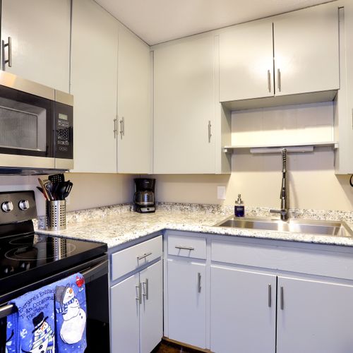 This kitchen is equipped to cook all of your meals to perfection.