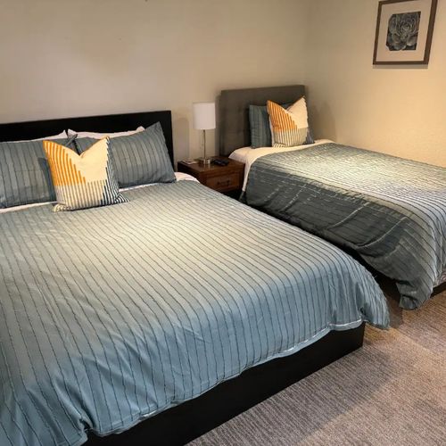 Family &Amp; Dog-Friendly Retreat With Fire Pit 110 Spacious third room with a queen and single bed for flexible comfort.