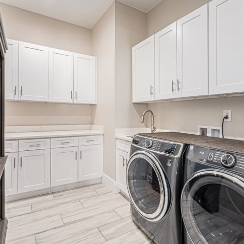Laundry room with everything you need.