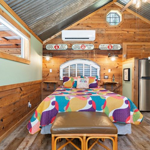 Cottage Queen Bed open to the kitchen