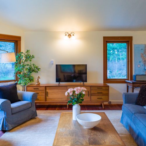 Spacious living room with Bluetooth music and Roku