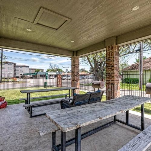 Great outdoor space for BBQ and gatherings
