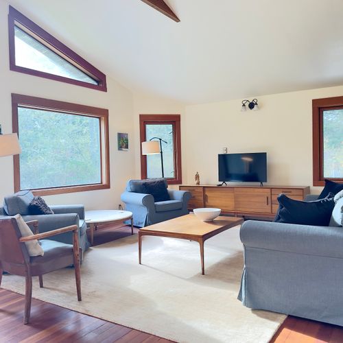 Spacious living room with Bluetooth music and Roku