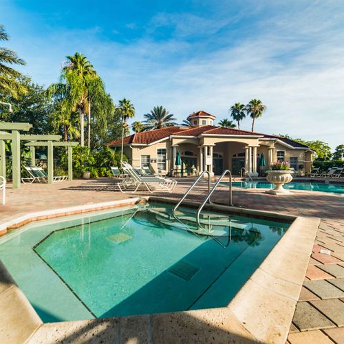 Emerald Island Resort Hot Tub