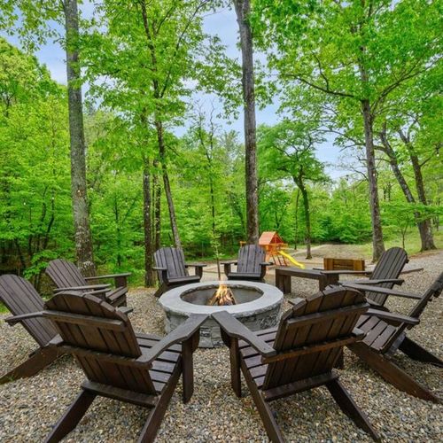 A closer look at the fire pit!