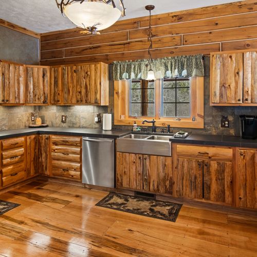 Kitchen:  beautiful kitchen with all stainless steel appliances!