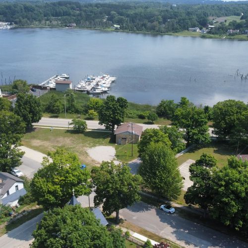 Exterior:  another aerial photo showing betsie bay (which is also called betsie lake).