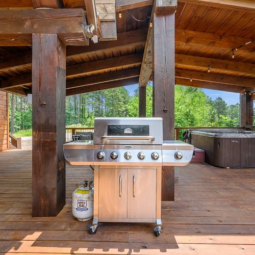A gas grill is available to all customers. Propane is provided.