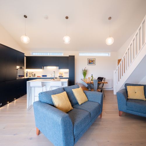 612eb57c c2bf 425e aa12 7b0d4a083727 homerunner