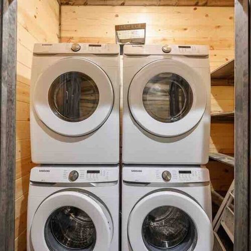 2 washers and 2 dryers for guest use!