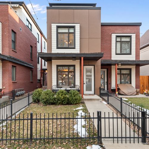 Bright entryway designed for easy arrivals