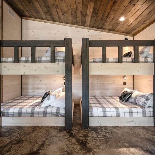Queen-over-Queen bunk beds!