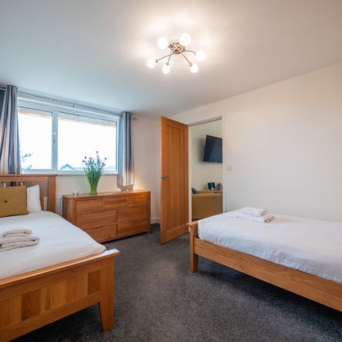 667adef7 850a 4db9 8363 daff28f3fb24 homerunner