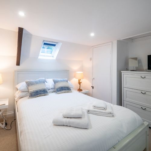 676a57b0 b8e4 4f65 abf3 a11acda42671 homerunner