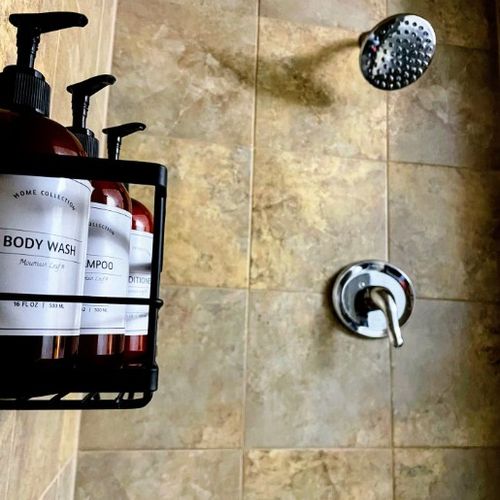 Family &Amp; Dog-Friendly Retreat With Fire Pit 120 All your bathroom must-haves covered for comfort.