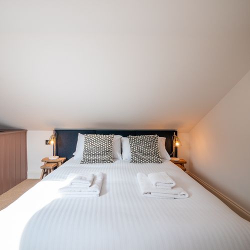 6792e3ee fbe0 43f3 94d3 c9786f6d06c3 homerunner